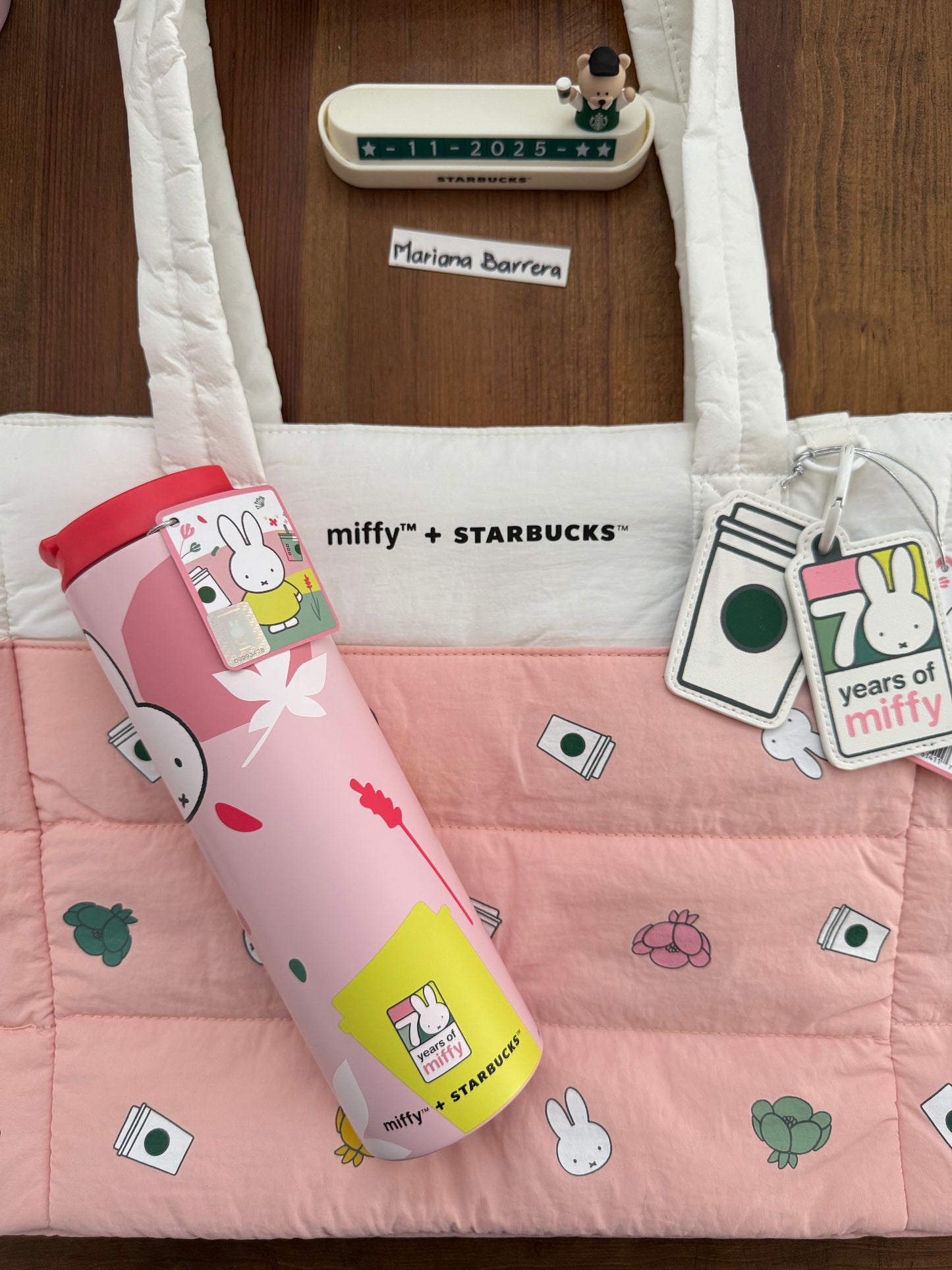 2025 Starbucks Tailandia + Miffy Termo Floral acero
